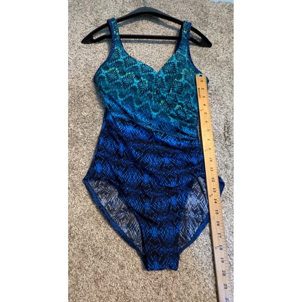 Miraclesuit One‎ Piece Swimsuit Womens Size 12 Blue Green Ombre Underwire Ruched